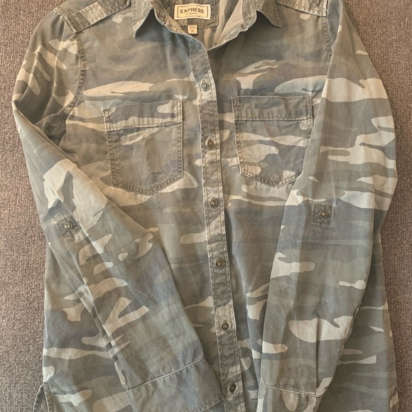 Express button down - Picture 2 of 2